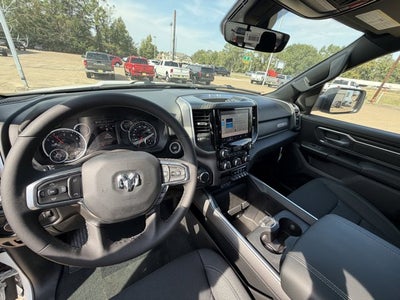 2025 RAM Ram 1500 RAM 1500 LONE STAR CREW CAB 4X2 5'7' BOX