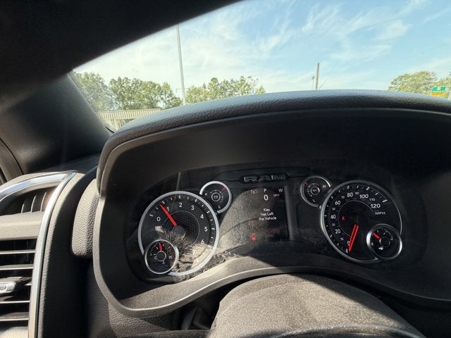 2025 RAM Ram 1500 RAM 1500 LONE STAR CREW CAB 4X2 5'7' BOX