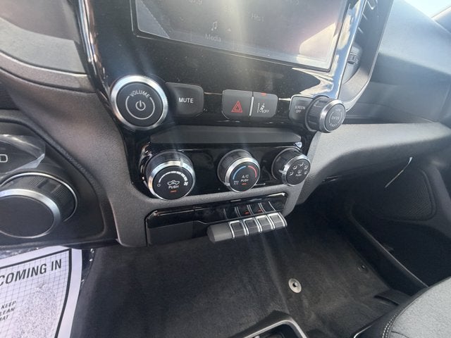 2026 RAM 1500 RAM 1500 EXPRESS CREW CAB 4X2 5'7' BOX