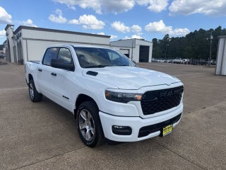 2026 RAM 1500 RAM 1500 EXPRESS CREW CAB 4X2 5'7' BOX