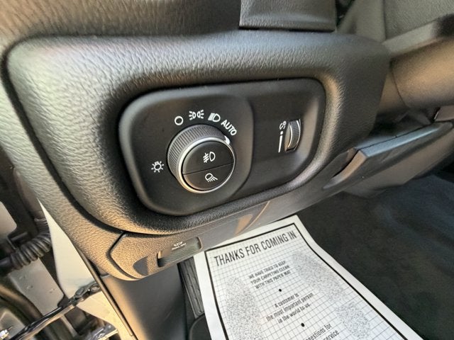2027 RAM Ram 1500 RAM 1500 EXPRESS CREW CAB 4X2 5'7' BOX