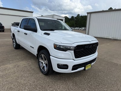 2026 RAM Ram 1500 RAM 1500 EXPRESS CREW CAB 4X2 5'7' BOX