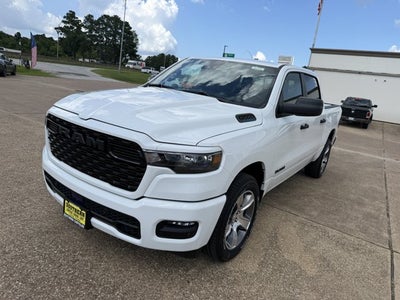 2026 RAM Ram 1500 RAM 1500 EXPRESS CREW CAB 4X2 5'7' BOX
