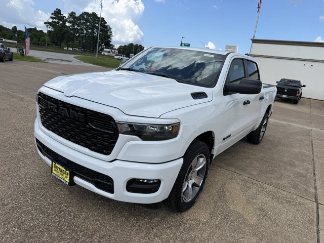 2026 RAM Ram 1500 RAM 1500 EXPRESS CREW CAB 4X2 5'7' BOX