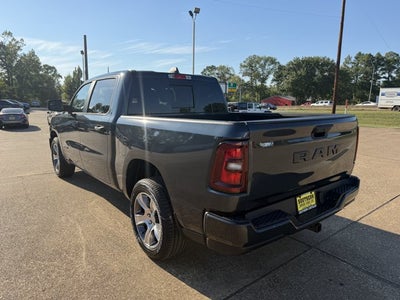 2027 RAM Ram 1500 RAM 1500 EXPRESS CREW CAB 4X2 5'7' BOX