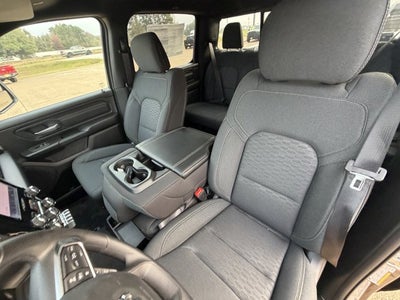 2025 RAM Ram 1500 RAM 1500 TRADESMAN CREW CAB 4X4 5'7' BOX