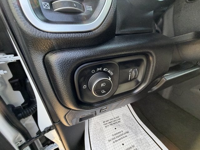 2027 RAM Ram 1500 RAM 1500 LONE STAR CREW CAB 4X4 5'7' BOX