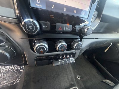 2026 RAM 1500 RAM 1500 EXPRESS CREW CAB 4X4 5'7' BOX