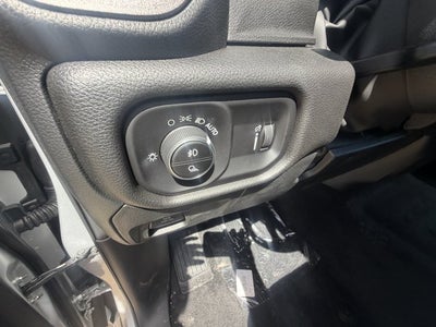 2026 RAM 1500 RAM 1500 EXPRESS CREW CAB 4X4 5'7' BOX