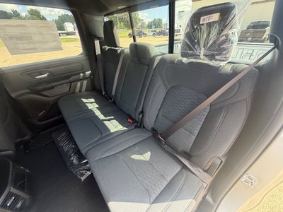 2026 RAM 1500 RAM 1500 EXPRESS CREW CAB 4X4 5'7' BOX