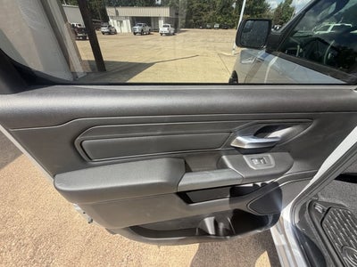 2026 RAM 1500 RAM 1500 EXPRESS CREW CAB 4X4 5'7' BOX