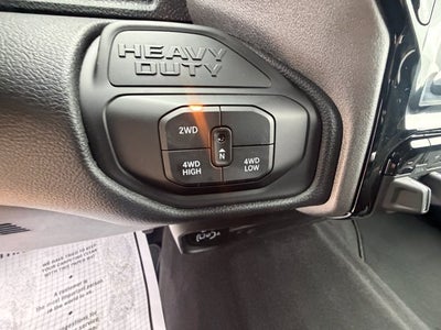 2026 RAM Ram 2500 RAM 2500 BLACK EXPRESS CREW CAB 4X4 6'4' BOX