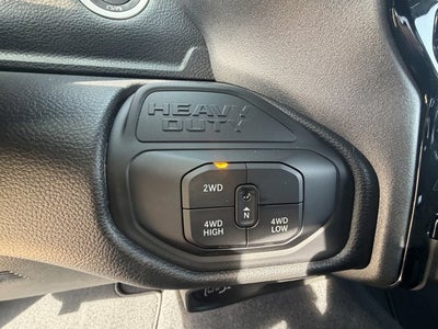 2026 RAM Ram 2500 RAM 2500 BLACK EXPRESS CREW CAB 4X4 6'4' BOX