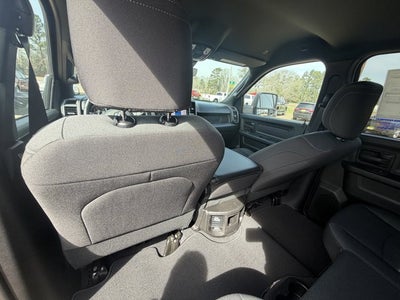 2026 RAM Ram 2500 RAM 2500 BLACK EXPRESS CREW CAB 4X4 6'4' BOX