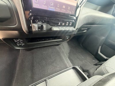 2026 RAM 2500 RAM 2500 BLACK EXPRESS CREW CAB 4X4 6'4' BOX