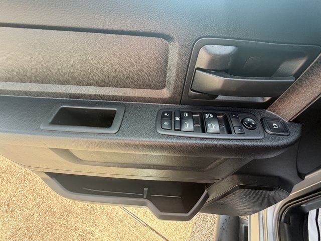 2024 RAM 2500 Tradesman Crew Cab 4x4 6'4' Box