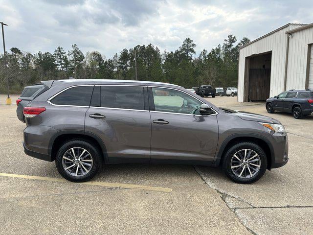 2019 Toyota Highlander XLE 4x2 V6's photo