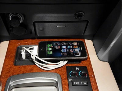 2013 Toyota Land Cruiser V8
