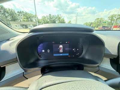 2024 Volvo XC40 B5 Plus Bright Theme